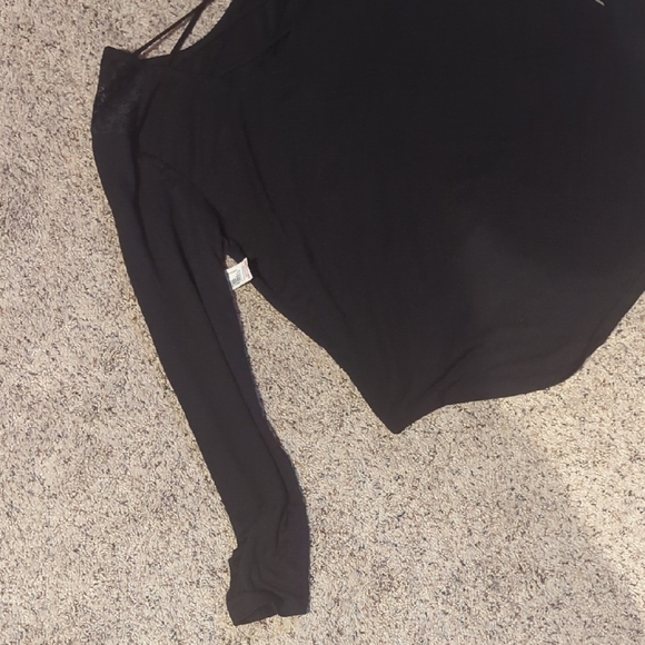 No Boundaries Black Dreamer Long Sleeve {NWT} - Picture 14 of 14